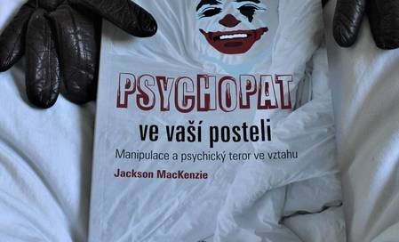 Psychopat ve vaší posteli