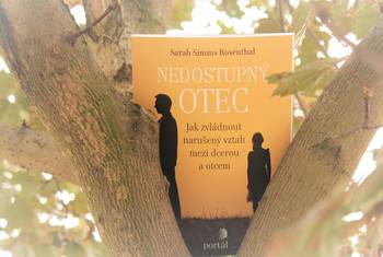 O dcerách a (nedostupných) otcích