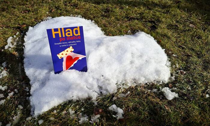 Hlad po matce: tiché zranění, které ovlivňuje vztahy, tělo i sebevědomí