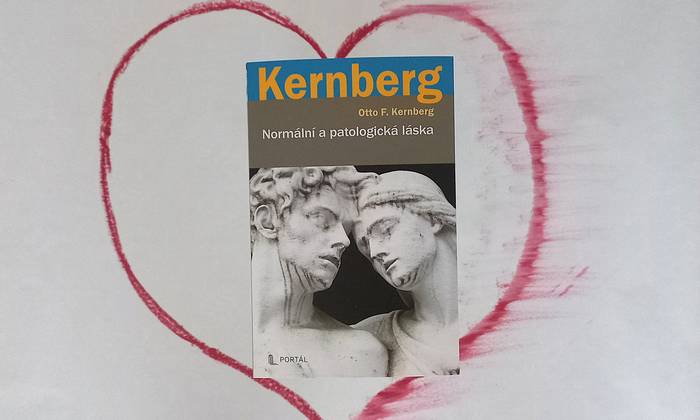 Proč v lásce milujeme i trpíme? Otto F. Kernberg v knize Normální a patologická láska rozbíjí mýty o romantice